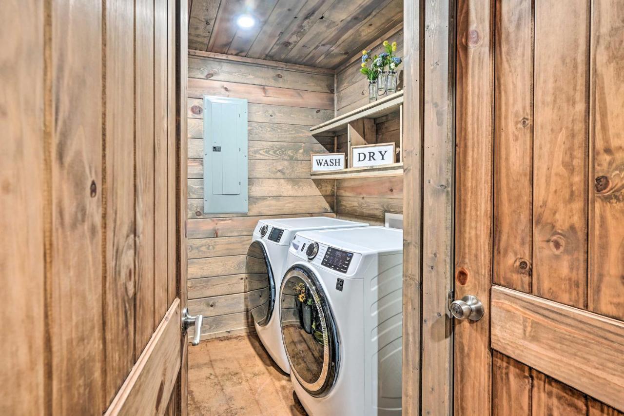 Luxe Broken Bow Cabin With Tesla Charging Station Stephens Gap Exteriér fotografie